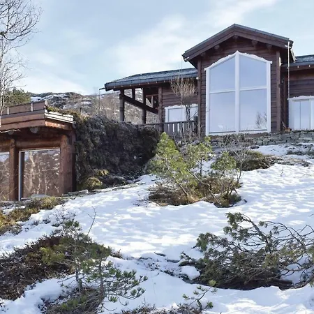 Five-bedroom Holiday In Matredal