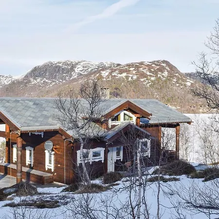Five-bedroom Holiday In Matredal Matre