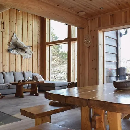 Five-bedroom Holiday In Matredal *
