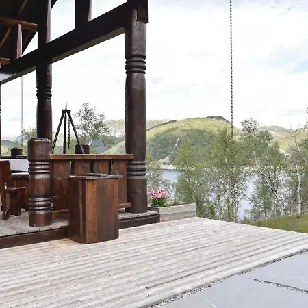 Five-bedroom Holiday In Matredal Hébergement de vacances Matre